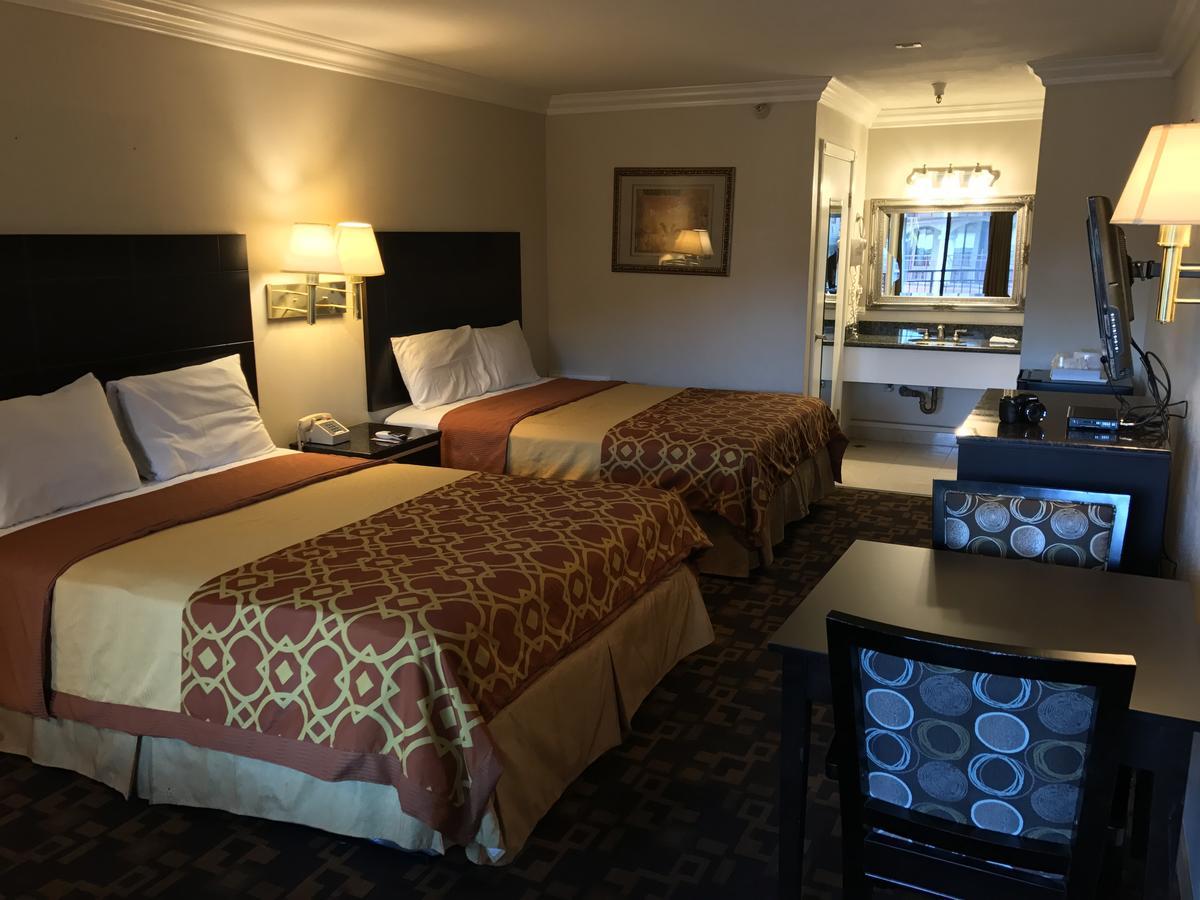 Castaic Inn Six Flags Valencia Eksteriør bilde
